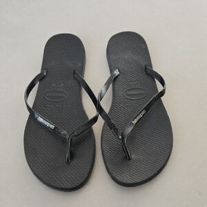 Havaianas Women's Classic Black Sandals Size 7/8